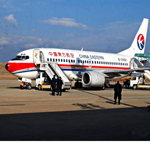 海西德令哈空运公司航空快运业稳步发展的原因是什么？